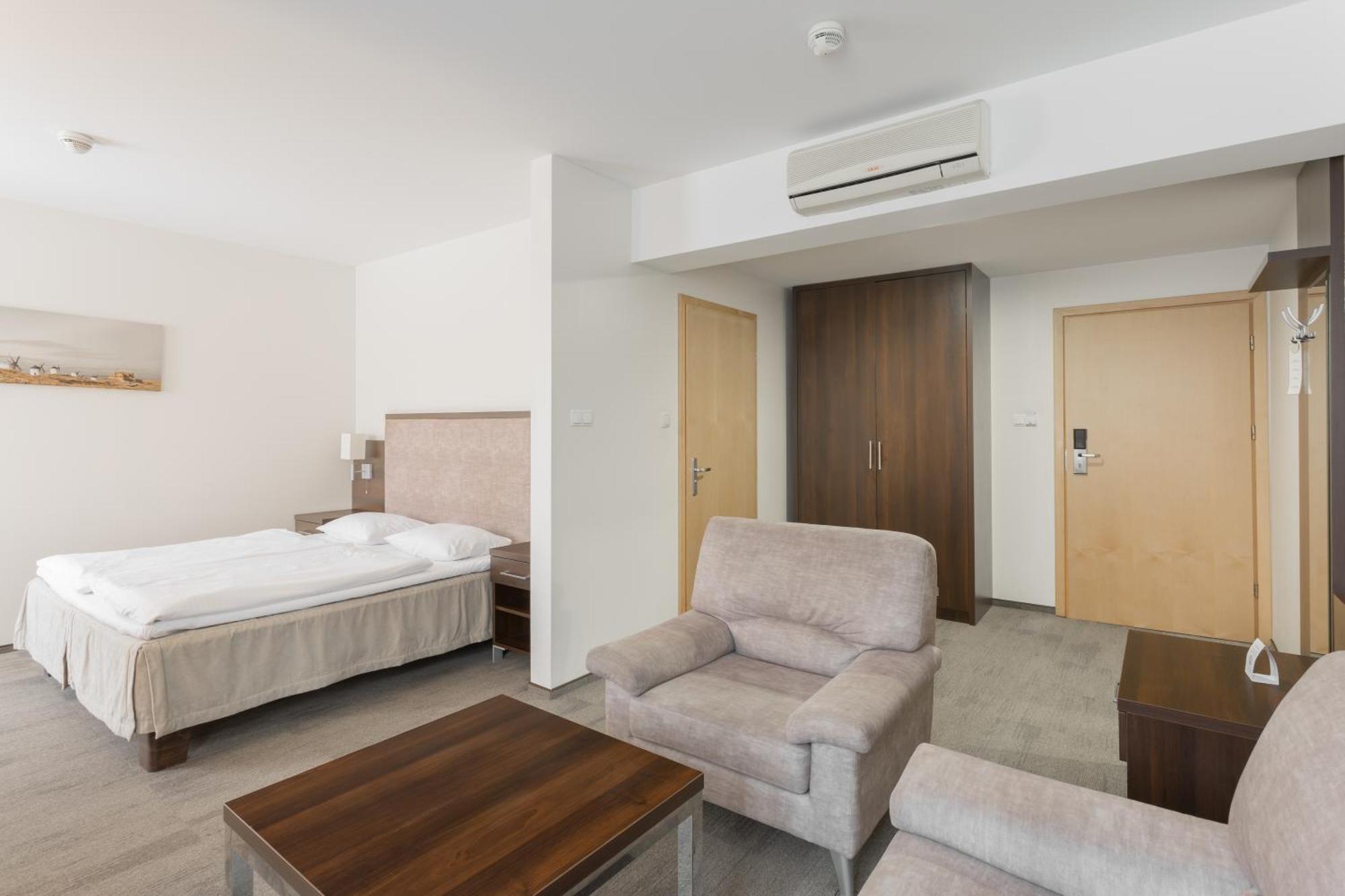 Hotel Orange 프르제즈미에로보 외부 사진